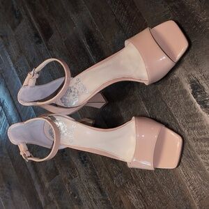 NEW - Vince Camuto Patent Leather Ankle Strap Heels - Blush